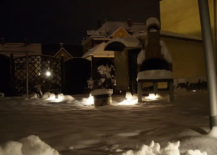 アパート Und Buettner